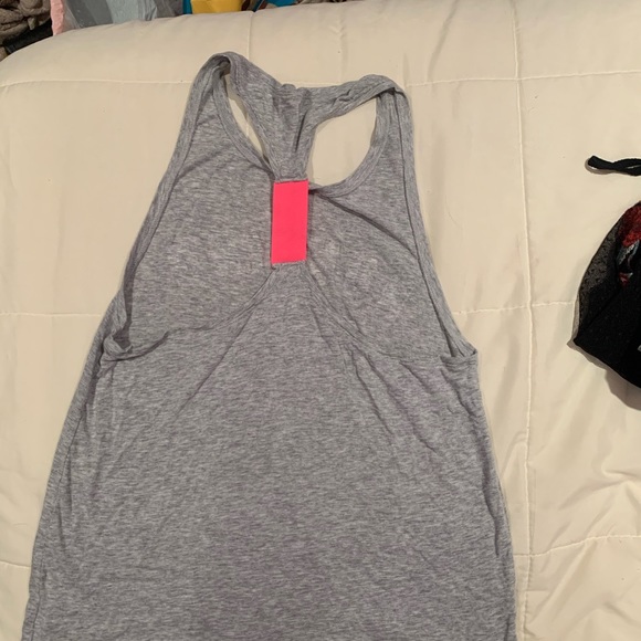 Running *late* club tank - Picture 2 of 2